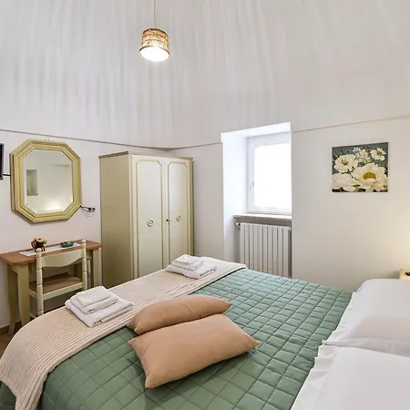 La Dimora Di Peppe * Locorotondo